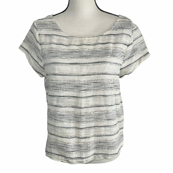 GAP Tops - GAP White Gray Jacquard Embroidery Top Short Sleeve Women Small
